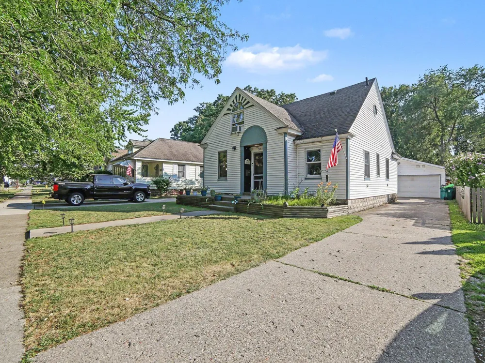 513 Fowler Street Muskegon, MI 49445
