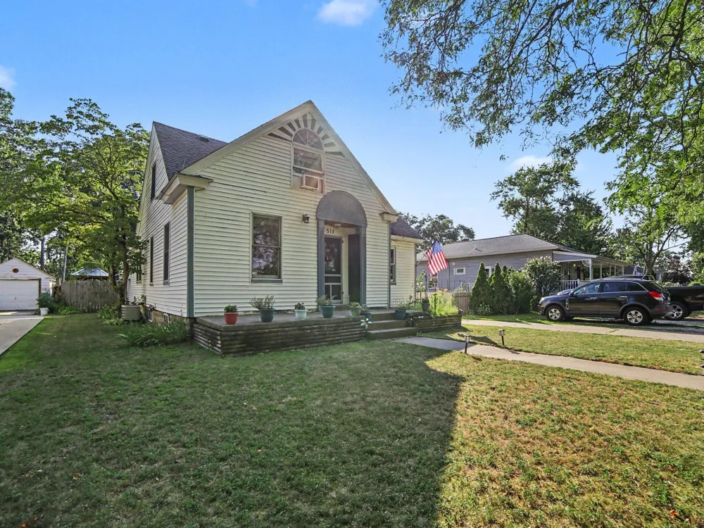 513 Fowler Street Muskegon, MI 49445