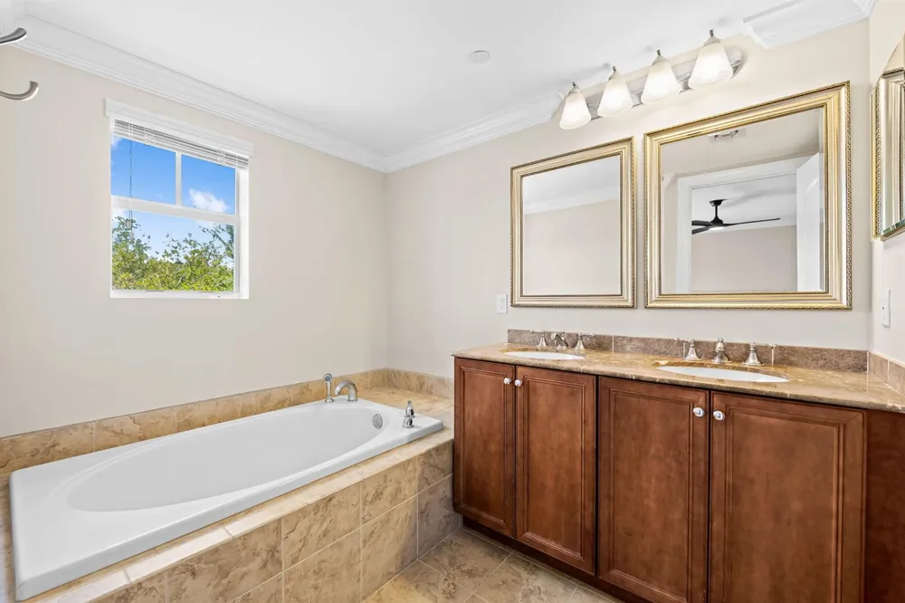 630 SE 15th Street #5 Fort Lauderdale, FL 33316