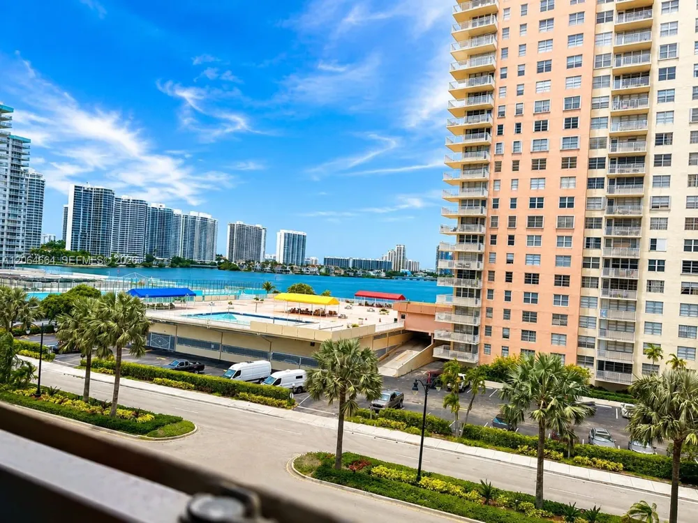 250 174th St #510 Sunny Isles Beach, FL 33160