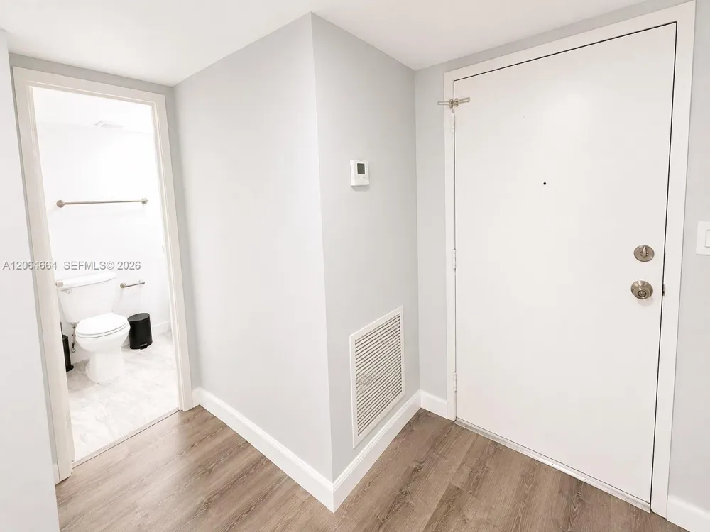 250 174th St #510 Sunny Isles Beach, FL 33160