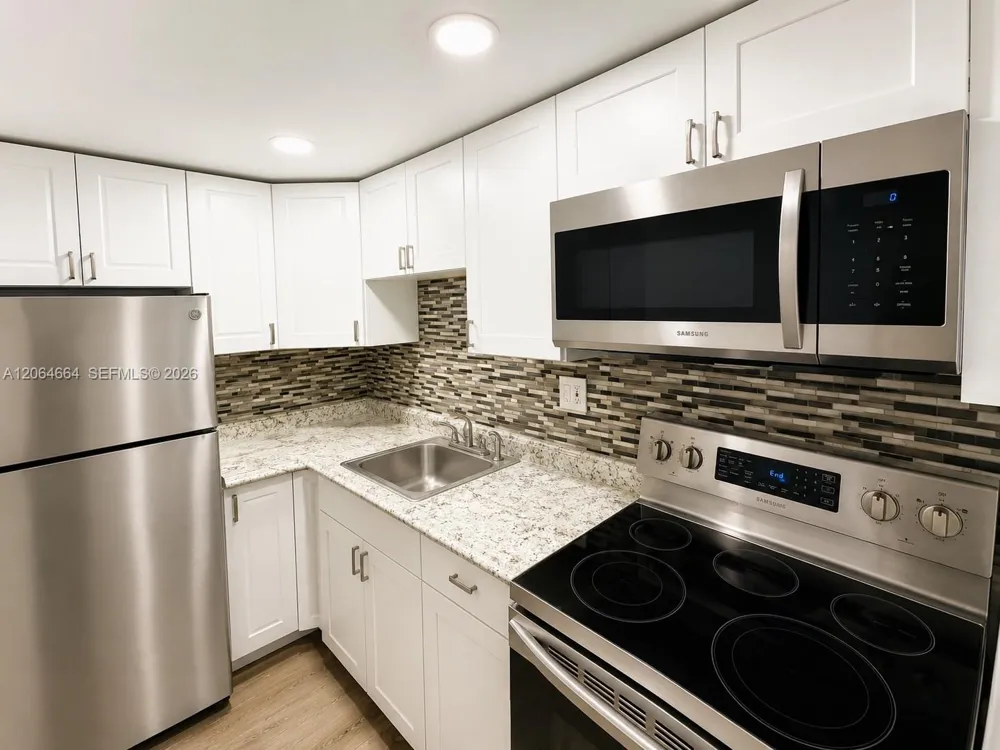 250 174th St #510 Sunny Isles Beach, FL 33160
