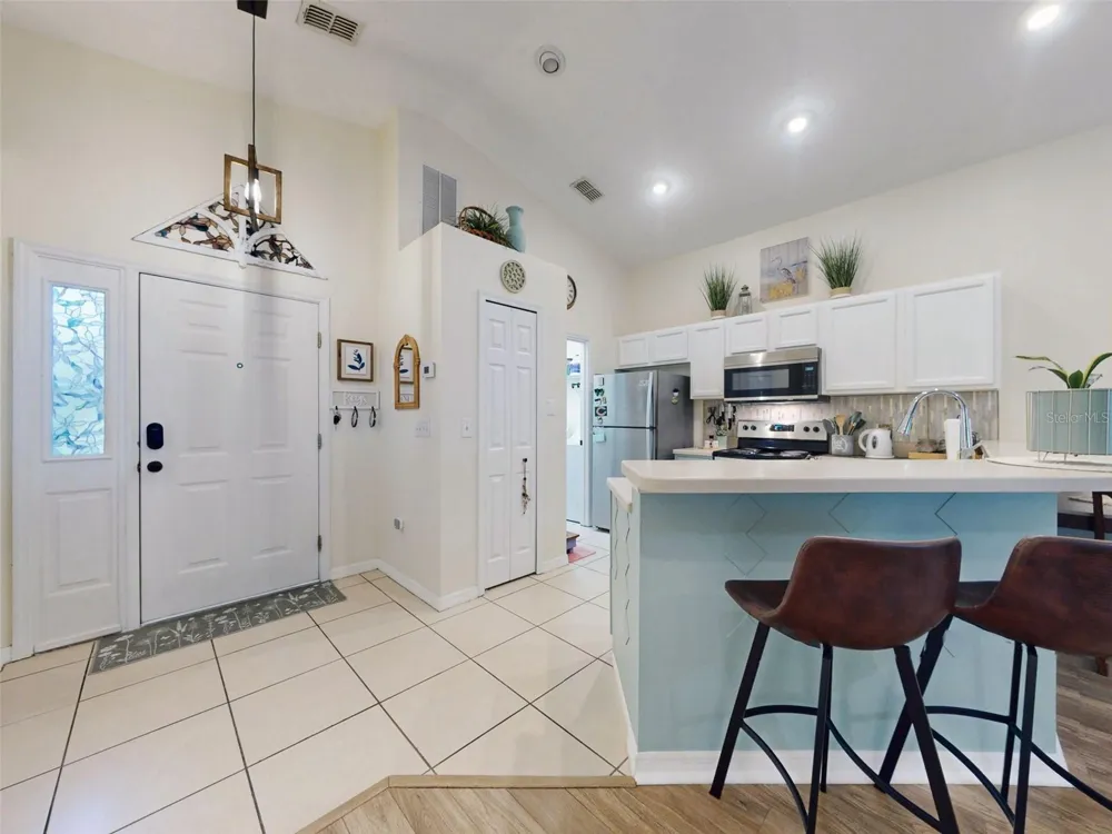 242 PINE BLUFF AVENUE #242 Deland, FL 32724