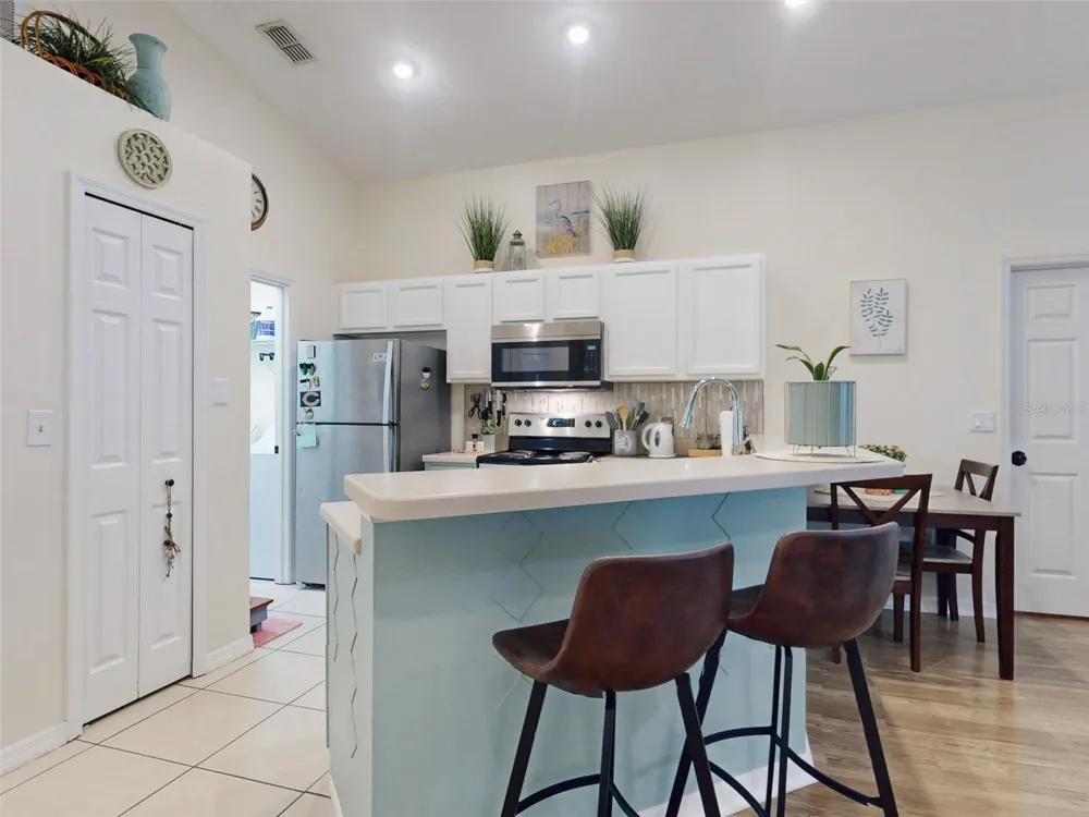242 PINE BLUFF AVENUE #242 Deland, FL 32724