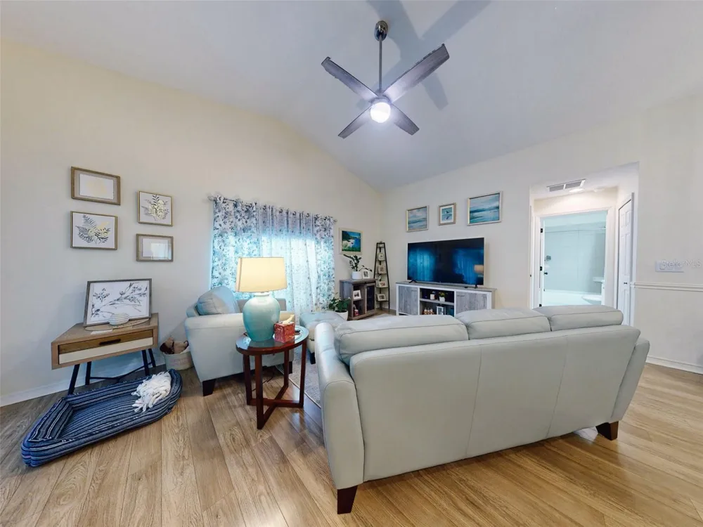 242 PINE BLUFF AVENUE #242 Deland, FL 32724