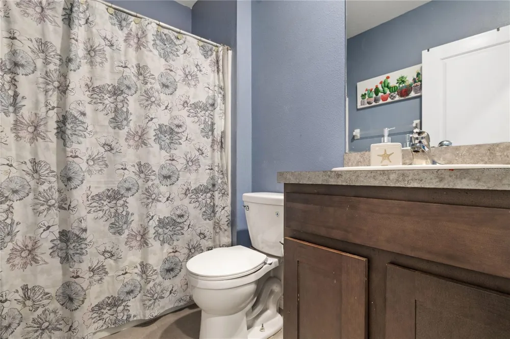 9210 WATOLLA DRIVE Thonotosassa, FL 33592