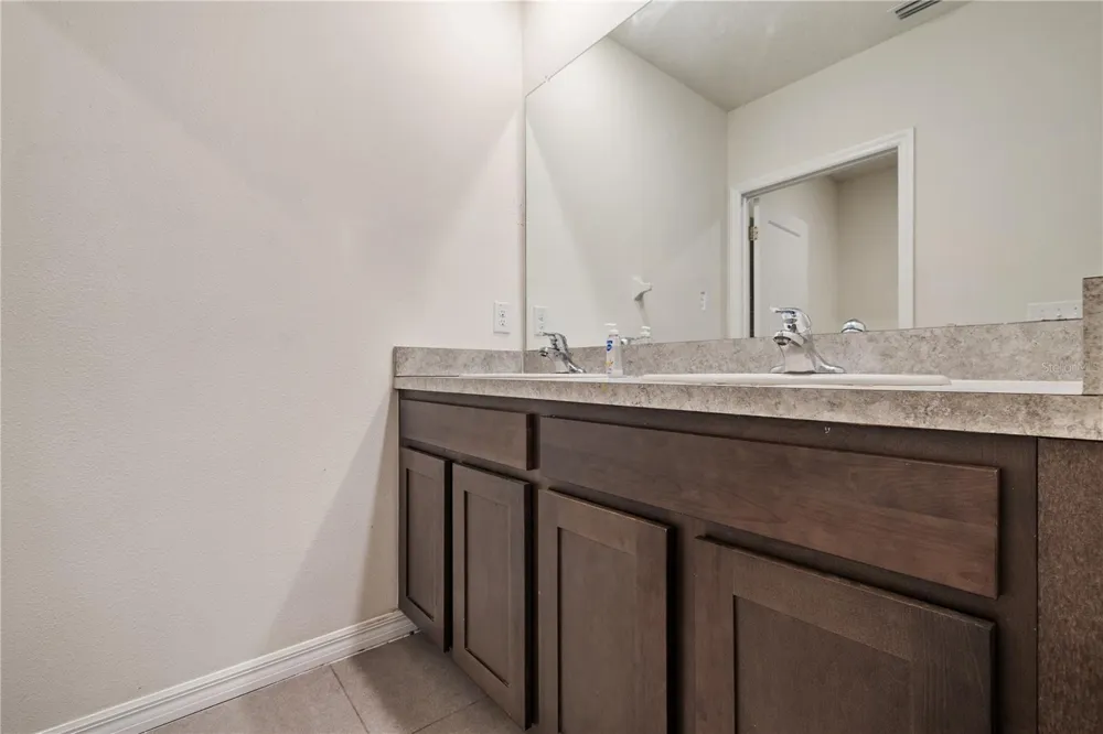 9210 WATOLLA DRIVE Thonotosassa, FL 33592