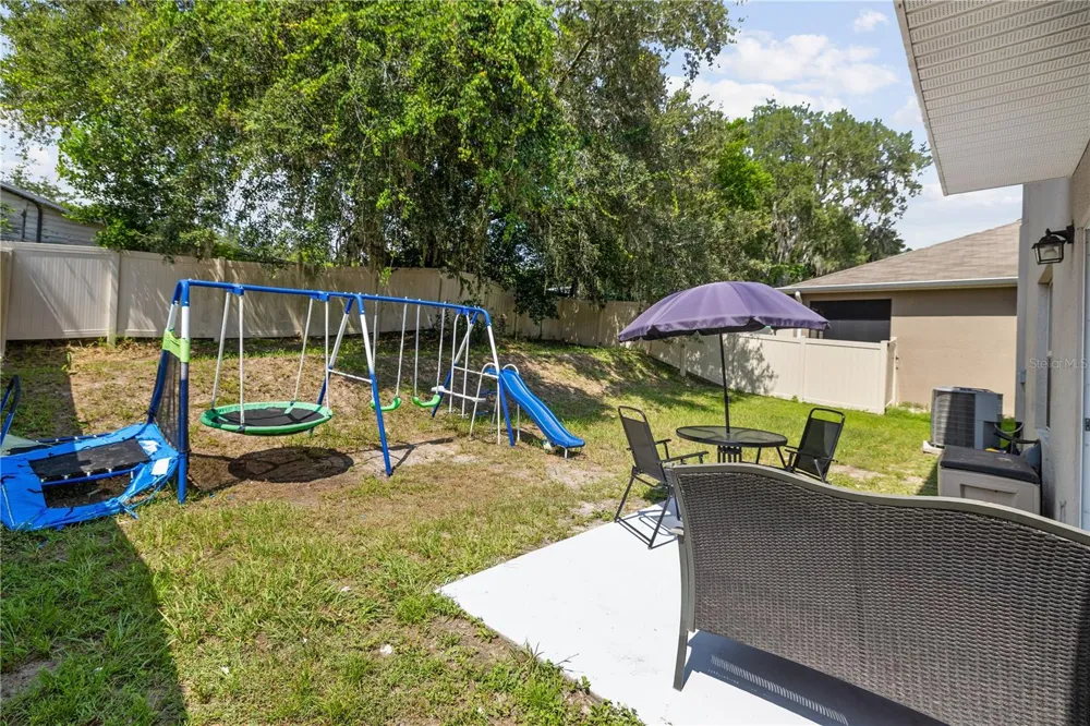 9210 WATOLLA DRIVE Thonotosassa, FL 33592