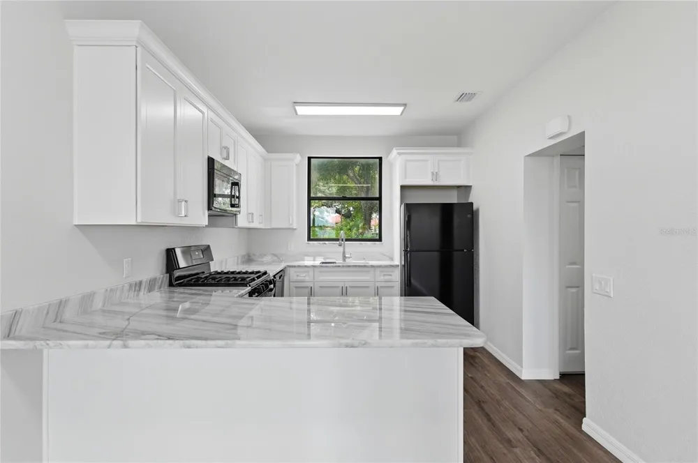 503 SWEET BAY CIRCLE Winter Haven, FL 33884