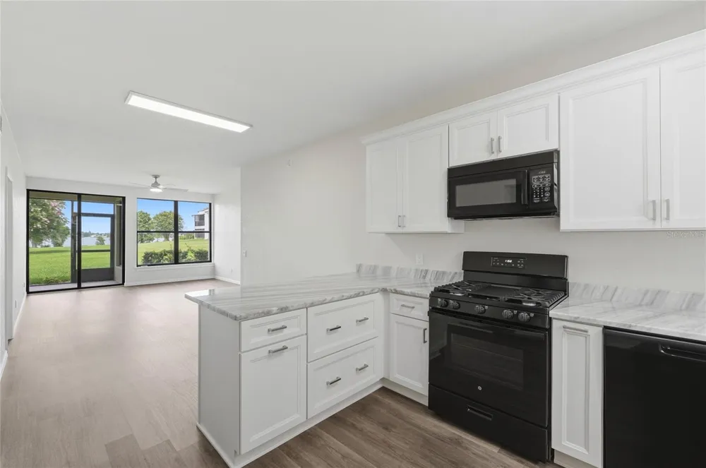 503 SWEET BAY CIRCLE Winter Haven, FL 33884