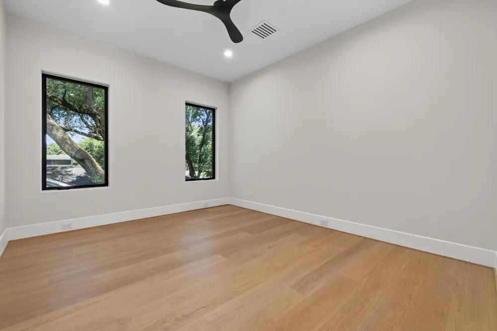 1014 Gardenia Drive Houston, TX 77018