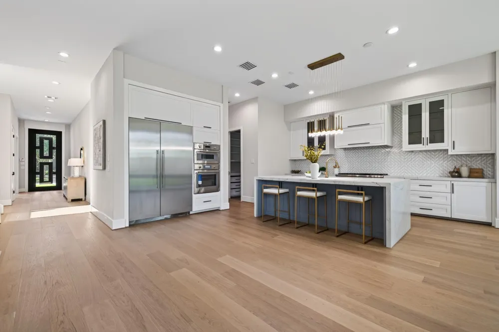 1014 Gardenia Drive Houston, TX 77018