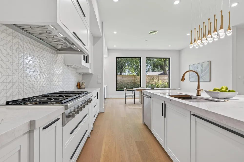 1014 Gardenia Drive Houston, TX 77018