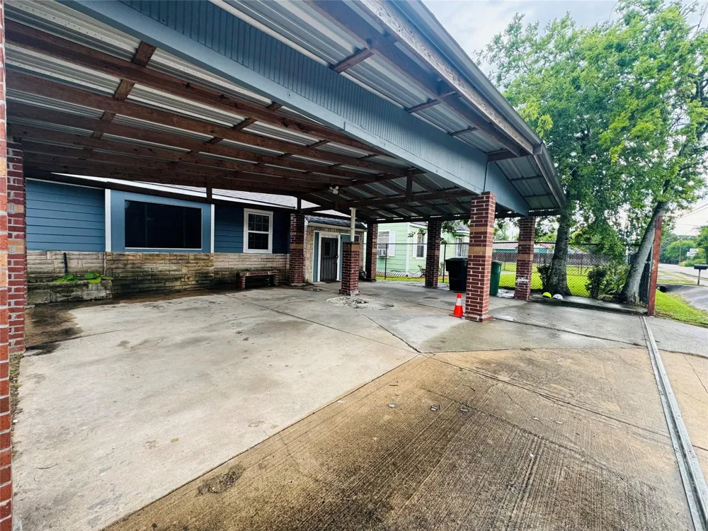 2308 Bennington Street Houston, TX 77093