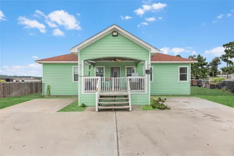 2233 Hoss Court
