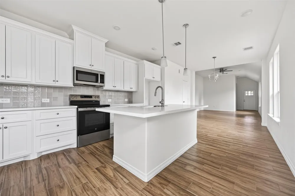 24644 Cavan Street Hempstead, TX 77445