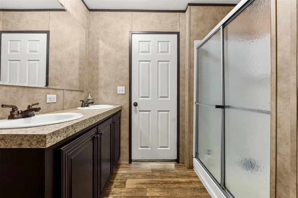 12626 Highway 105 Cleveland, TX 77327