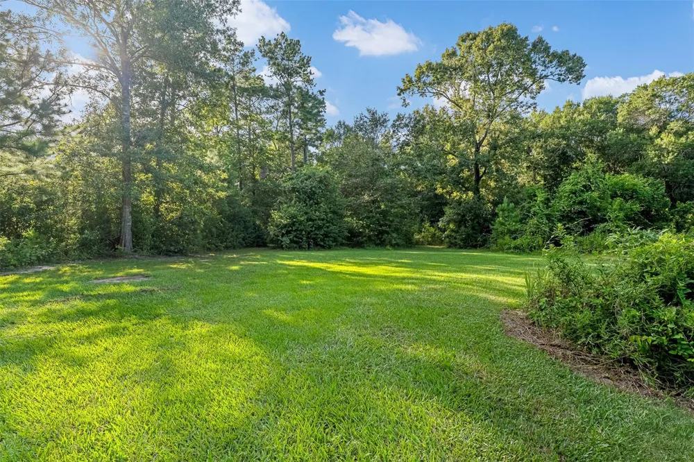 12626 Highway 105 Cleveland, TX 77327