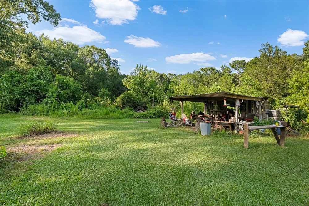 12626 Highway 105 Cleveland, TX 77327