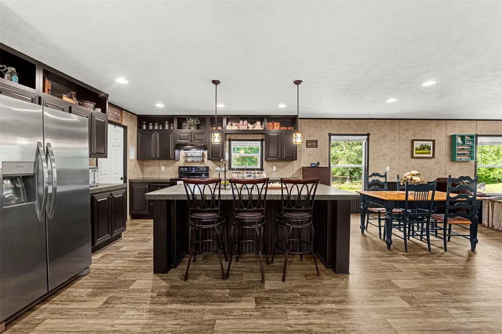 12626 Highway 105 Cleveland, TX 77327