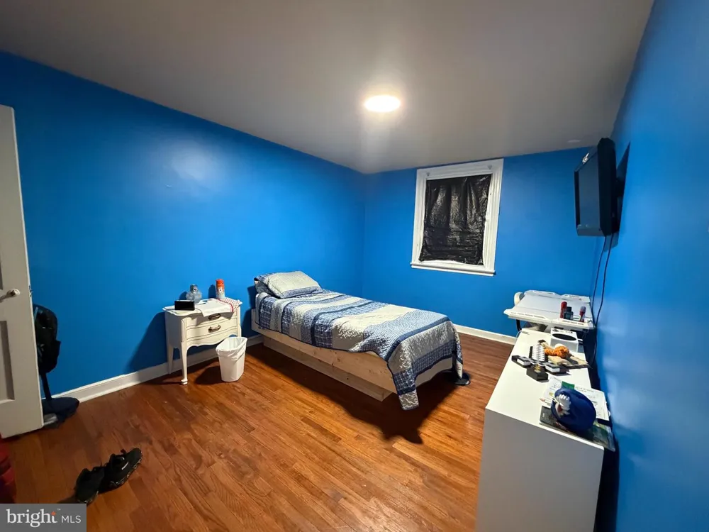 2156 GLENVIEW STREET Philadelphia, PA 19149