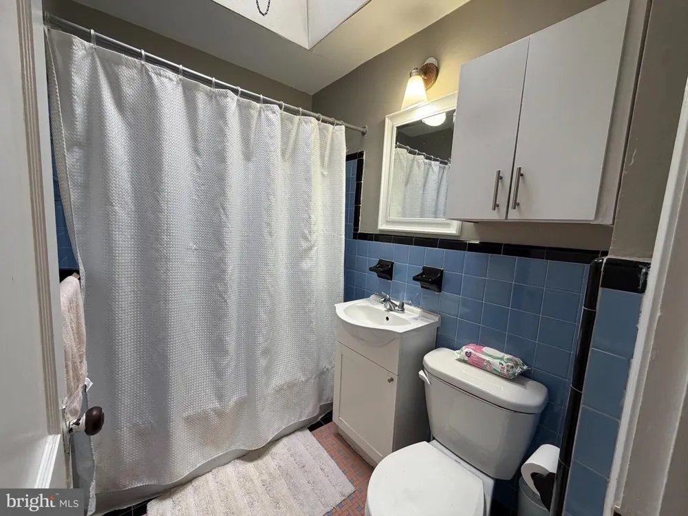 2156 GLENVIEW STREET Philadelphia, PA 19149
