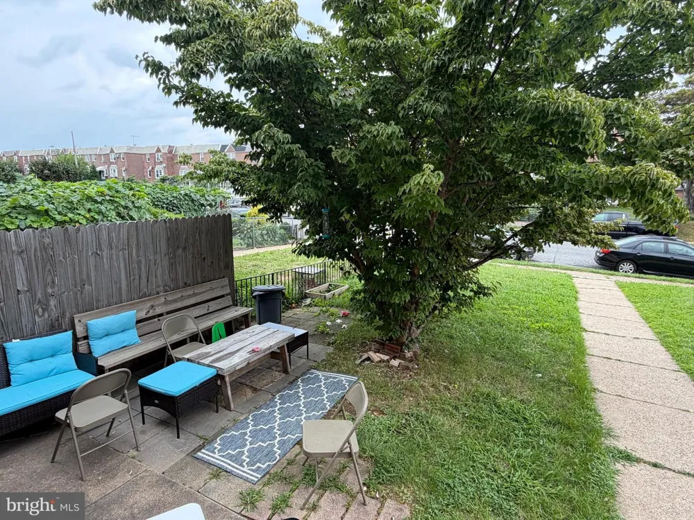 2156 GLENVIEW STREET Philadelphia, PA 19149