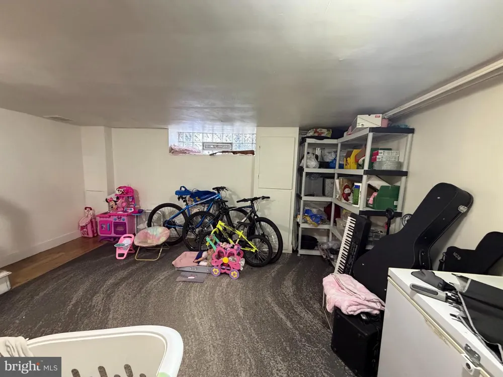 2156 GLENVIEW STREET Philadelphia, PA 19149