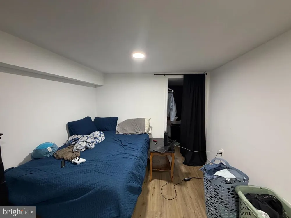 2156 GLENVIEW STREET Philadelphia, PA 19149