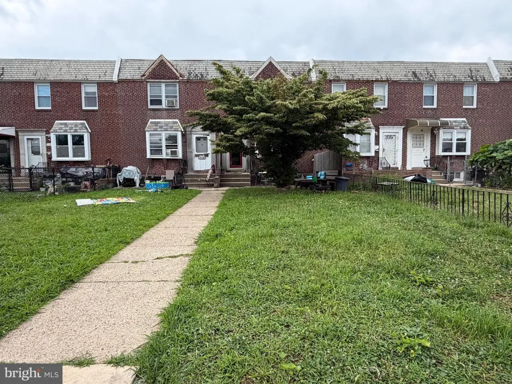 2156 GLENVIEW STREET Philadelphia, PA 19149