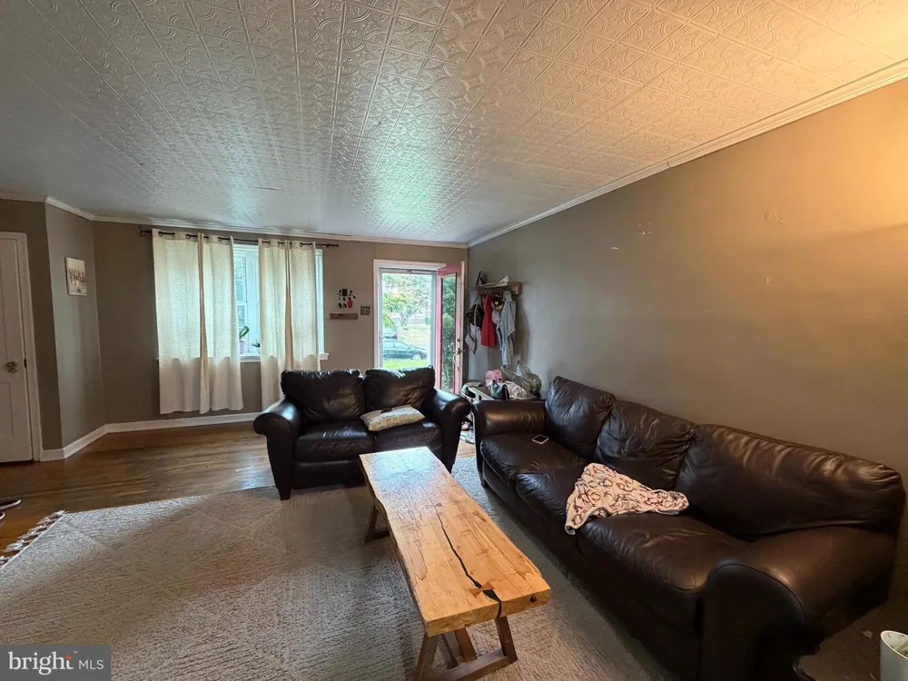2156 GLENVIEW STREET Philadelphia, PA 19149