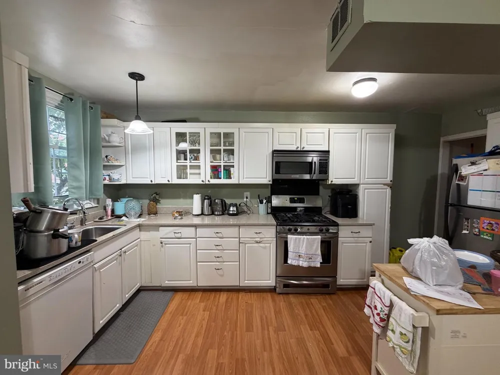 2156 GLENVIEW STREET Philadelphia, PA 19149