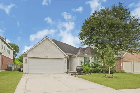 511 Nadia Way
