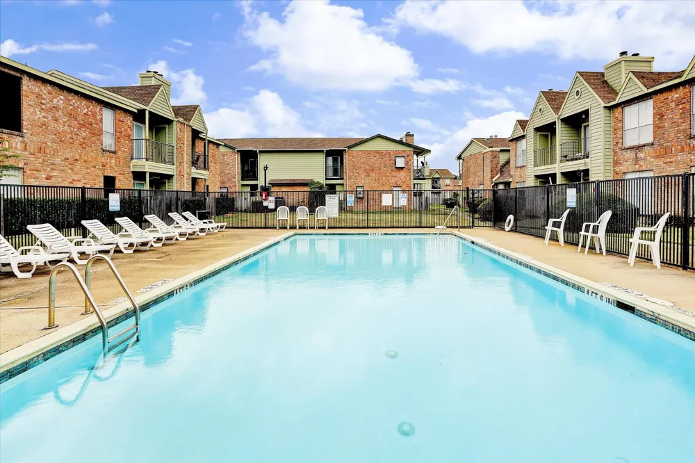 18800 Egret Bay Boulevard #907 Houston, TX 77058