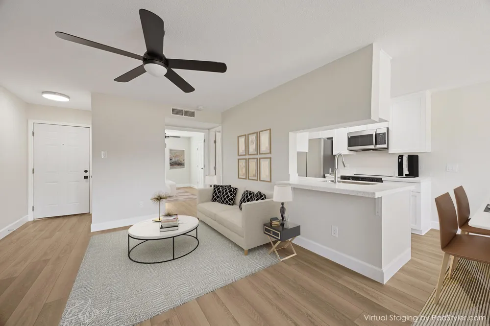 18800 Egret Bay Boulevard #907 Houston, TX 77058
