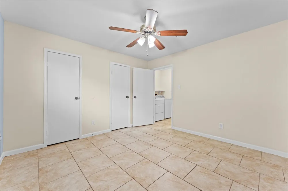 5035 Reno Drive Pasadena, TX 77505