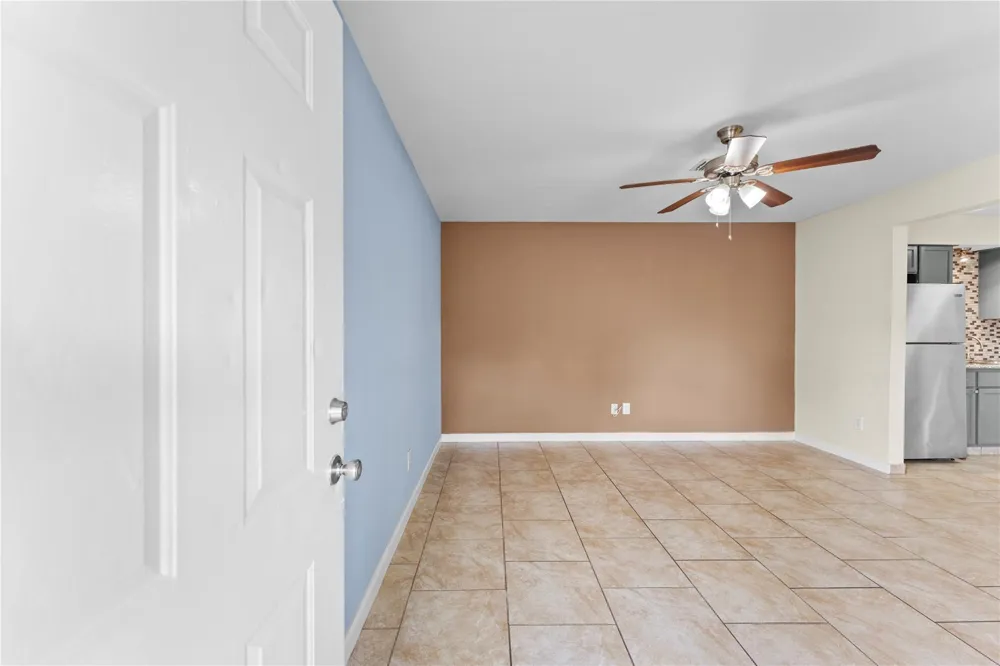 5035 Reno Drive Pasadena, TX 77505