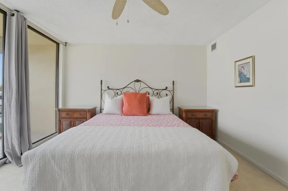 2601 MARINA ISLE WAY #204 Jupiter, FL 33477