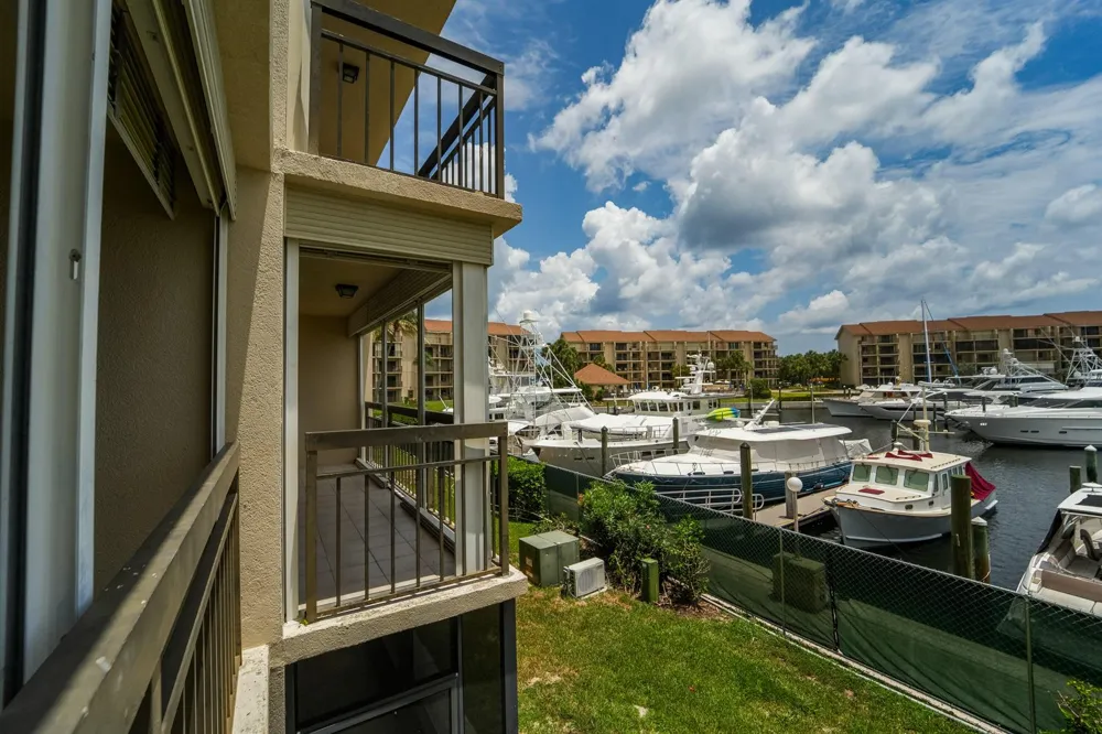 2601 MARINA ISLE WAY #204 Jupiter, FL 33477