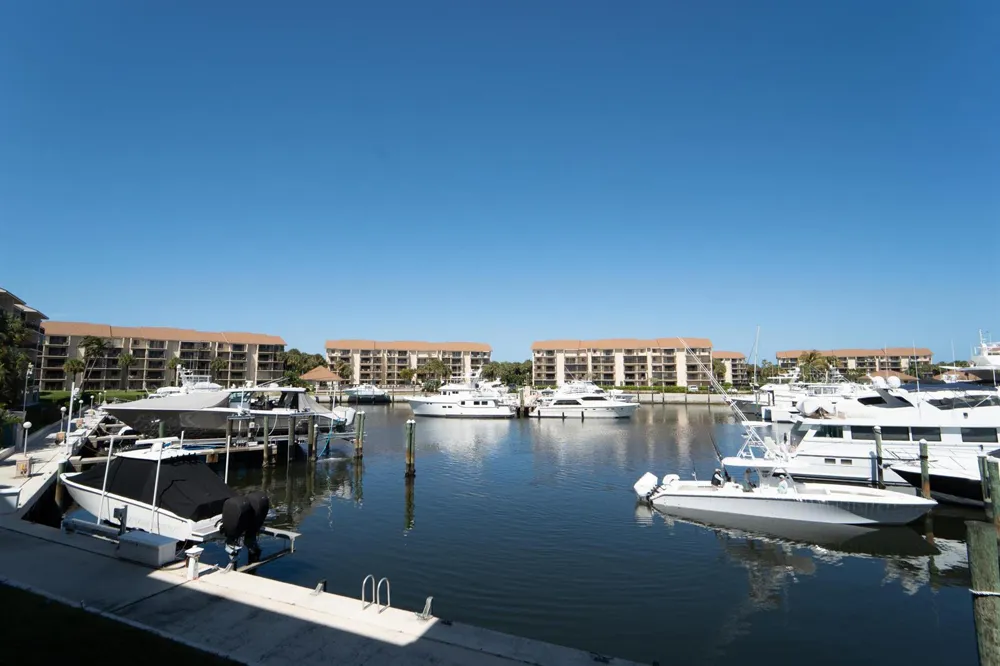 2601 MARINA ISLE WAY #204 Jupiter, FL 33477