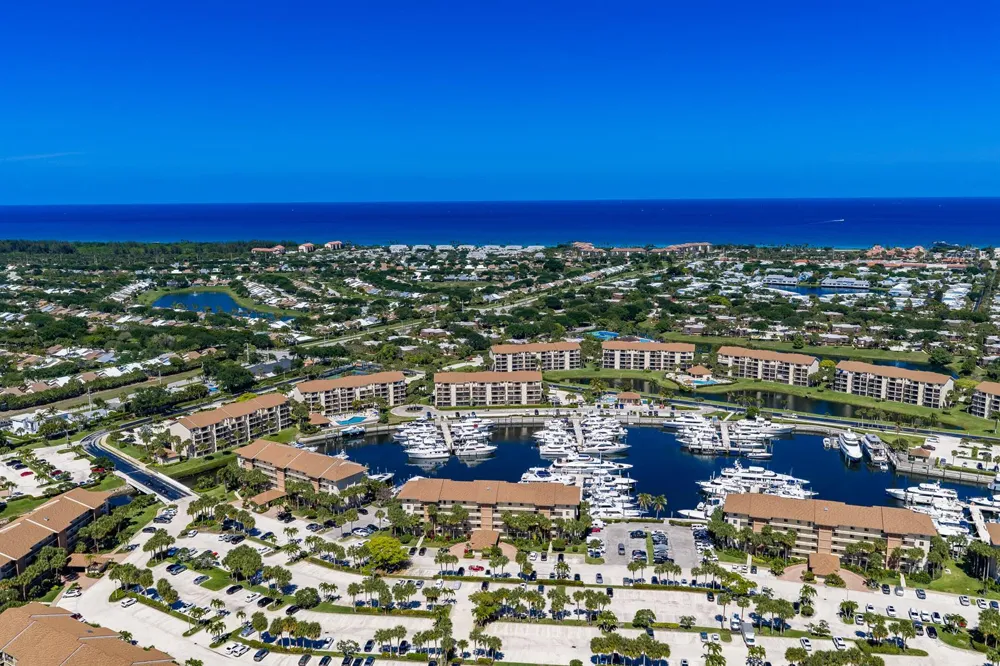 2601 MARINA ISLE WAY #204 Jupiter, FL 33477