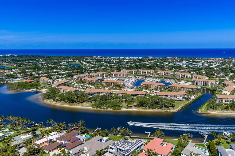 2601 MARINA ISLE WAY #204 Jupiter, FL 33477