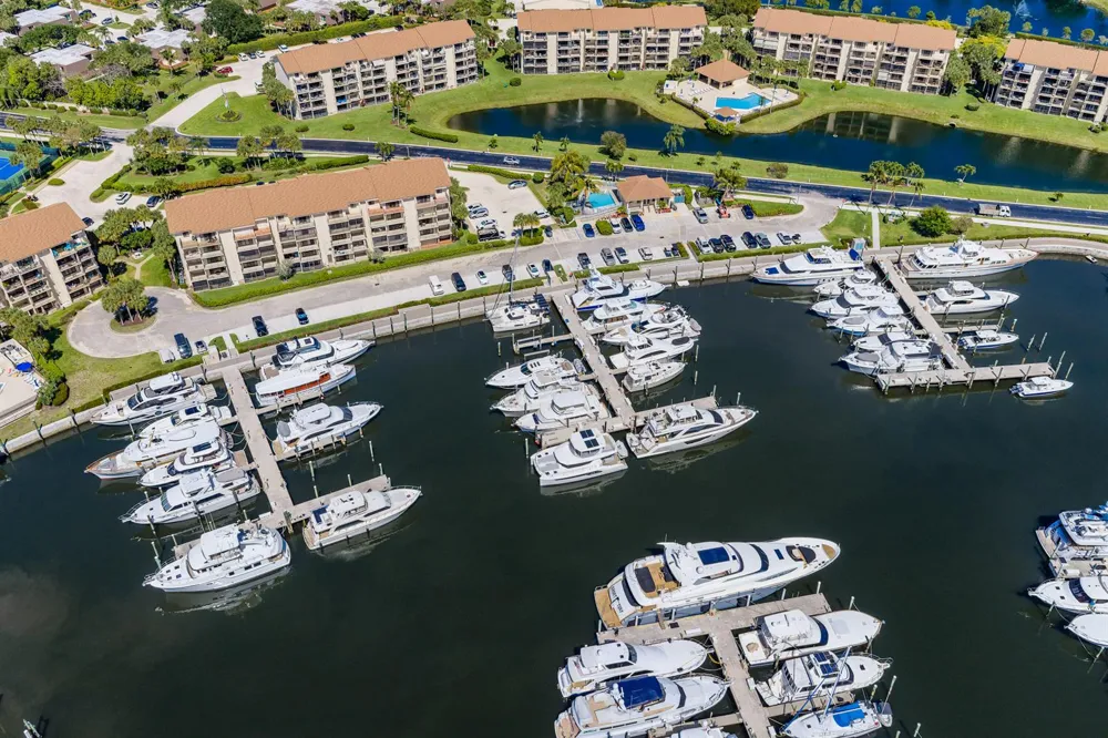 2601 MARINA ISLE WAY #204 Jupiter, FL 33477