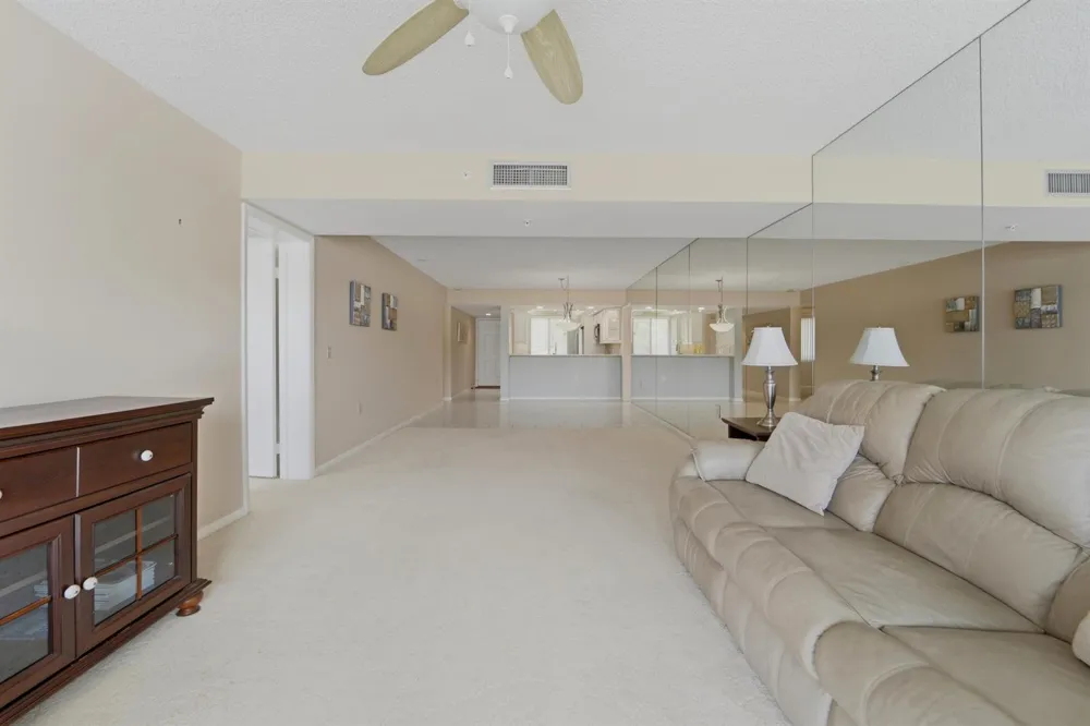 2601 MARINA ISLE WAY #204 Jupiter, FL 33477