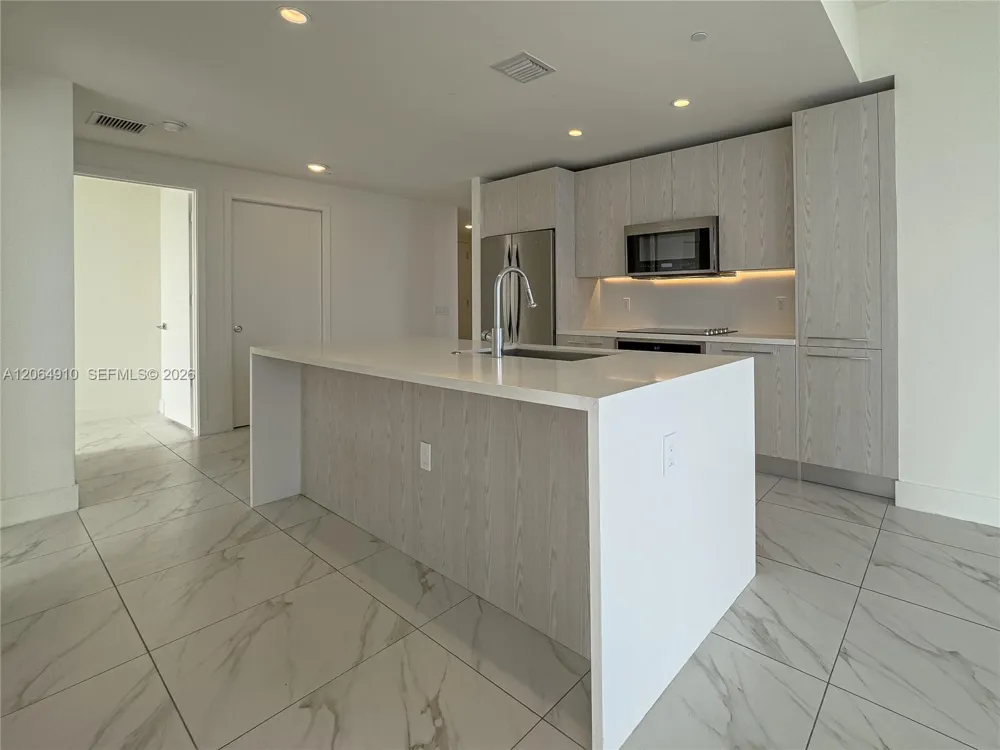 2000 Metropica Way #2009 Sunrise, FL 33323