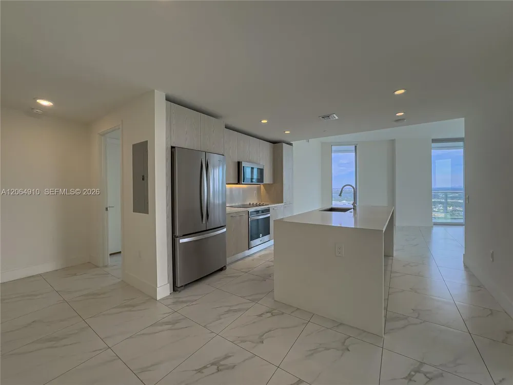 2000 Metropica Way #2009 Sunrise, FL 33323