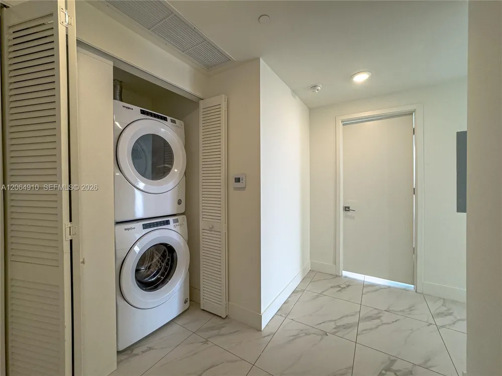 2000 Metropica Way #2009 Sunrise, FL 33323