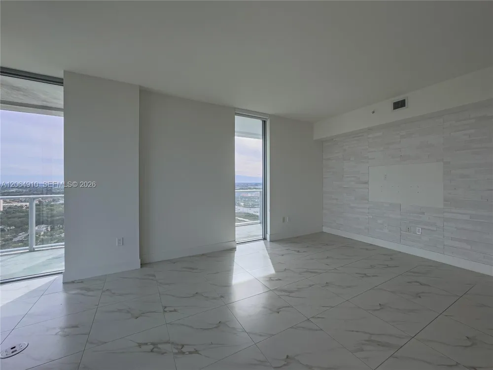 2000 Metropica Way #2009 Sunrise, FL 33323