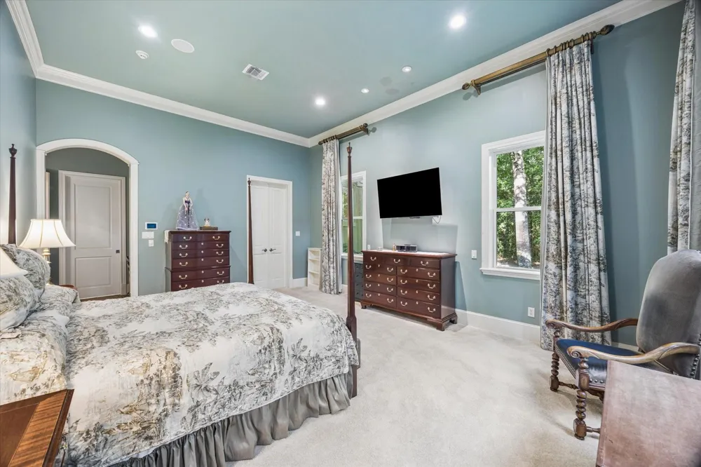37519 Edgewater Drive Pinehurst, TX 77362