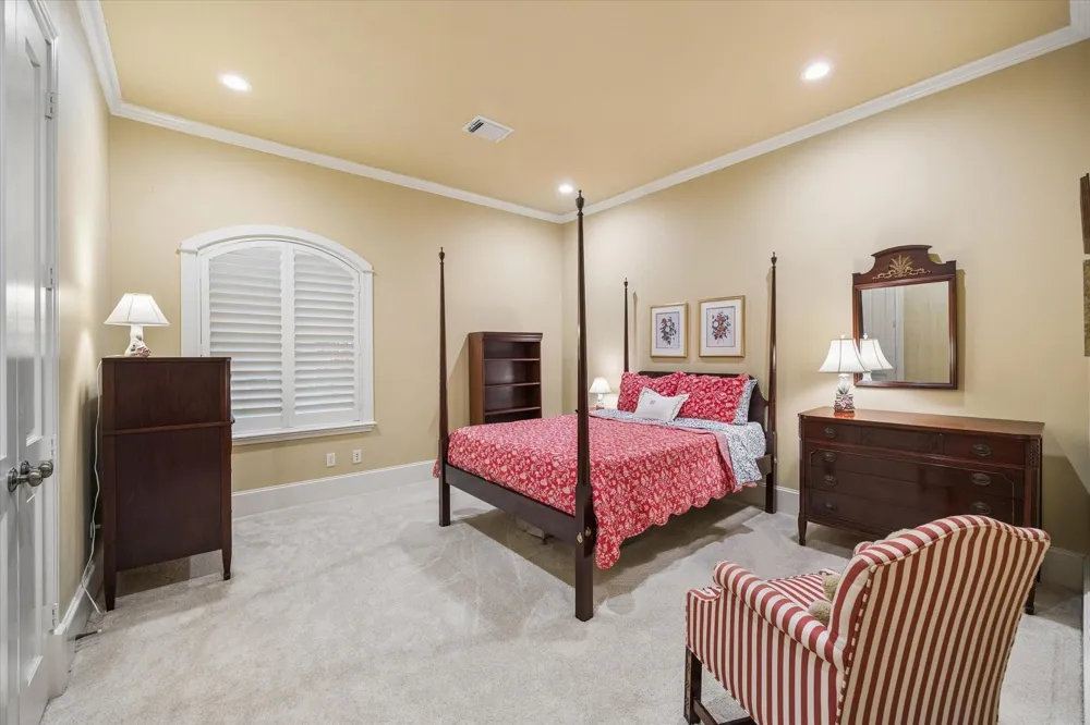 37519 Edgewater Drive Pinehurst, TX 77362